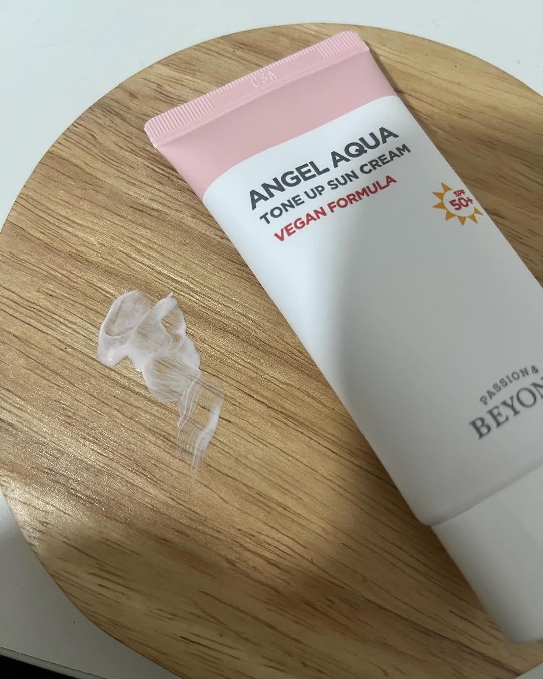 Tone Up Sunscreen Guide: Protection + Glow in One Step - Unlock Skincare