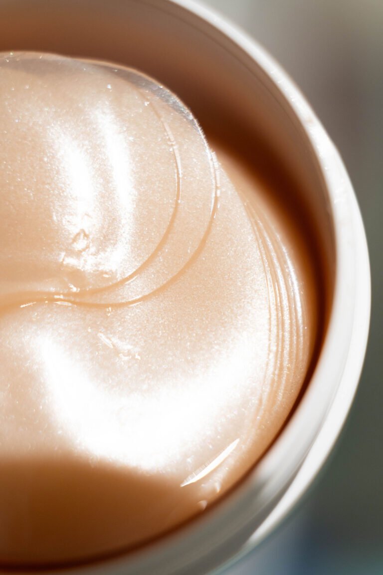 The Ultimate Guide to Eye Masks for Hydration